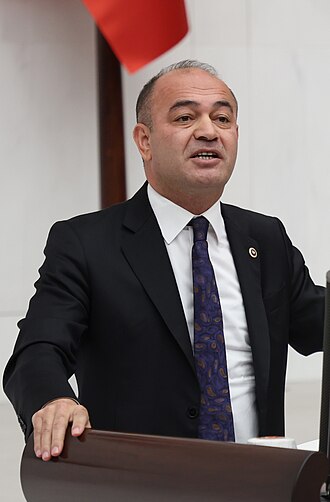 Özgür Karabat